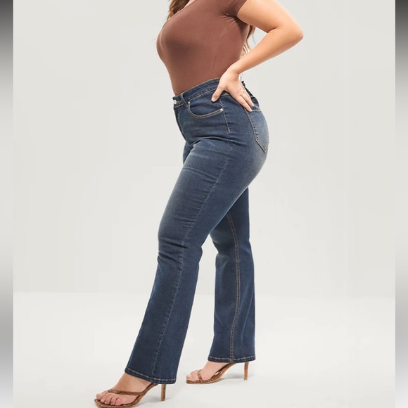 Bootcut Very Stretchy Mid Rise Medium Wash Sculpt Waist Jeans - Picture 4 of 5